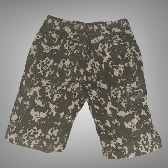 Eddie Bauer Shorts - Picture 2 of 5